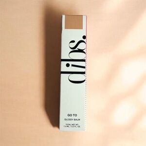 Dibs Beauty Go-To Kiss Me Quick Peachy Nude Lip Shimmer Glossy Balm NIB